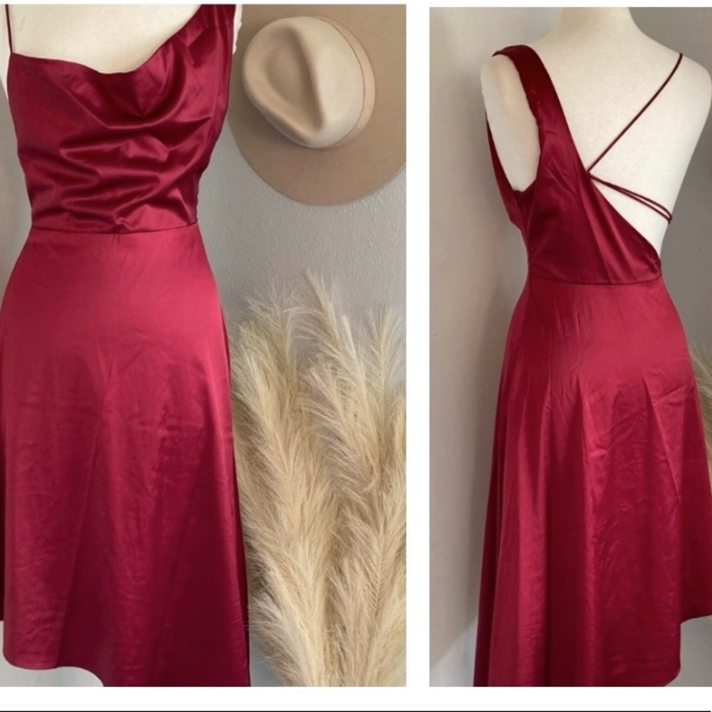 ❤️LULUSWine Sereno Cowl Neck Satin Midi Dress - Picture 3 of 11